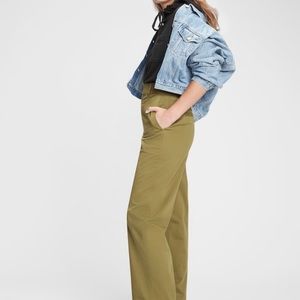 Gap High Rise Barrel Khaki Pants